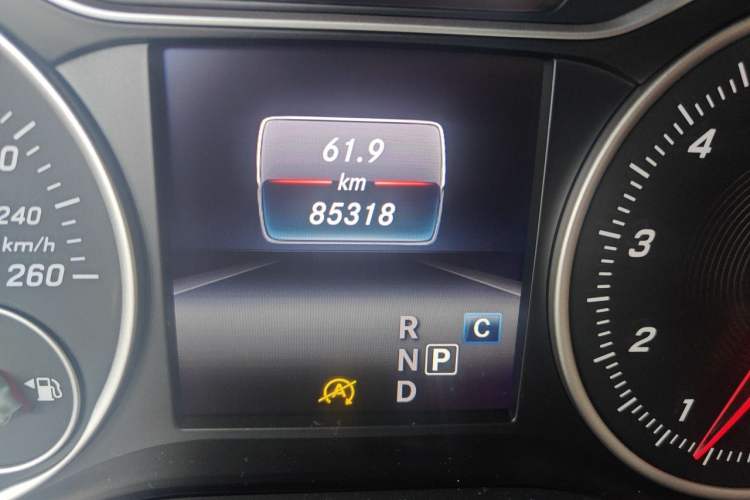 Used Mercedes-Benz B-Class 2017 B 200 Sport Edition Odometer Close Up