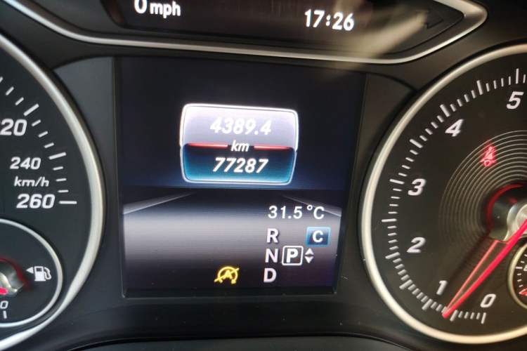 Used Mercedes-Benz B-Class 2017 B 200 Sport Edition Odometer Close Up