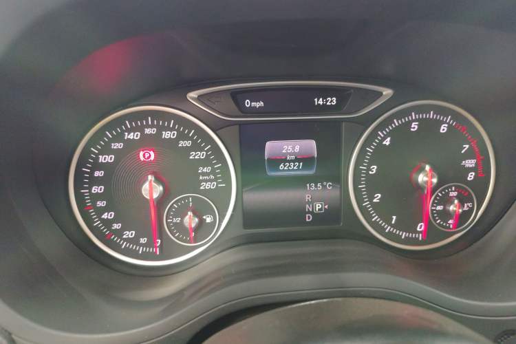 Used Mercedes-Benz B-Class 2017 B 200 Sport Edition Odometer Close Up