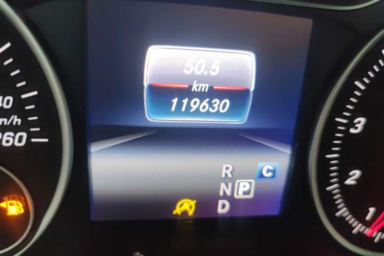 Used Mercedes-Benz B-Class 2017 B 200 Fashion Model Odometer Close Up