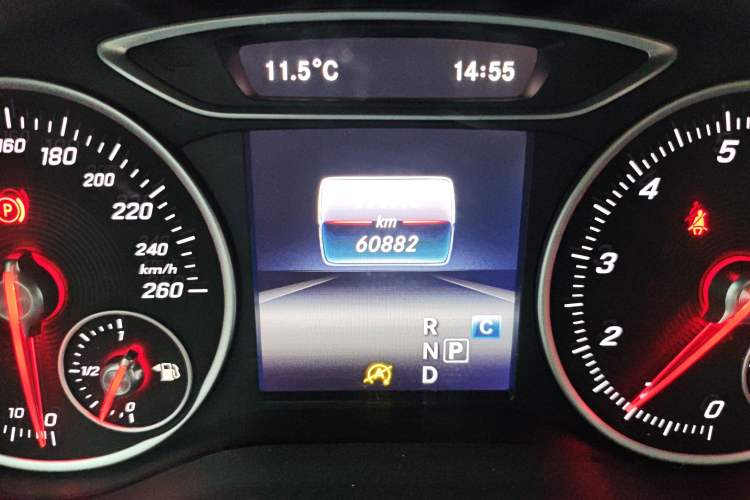 Used Mercedes-Benz B-Class 2017 B 200 Polar Limited Edition Odometer Close Up