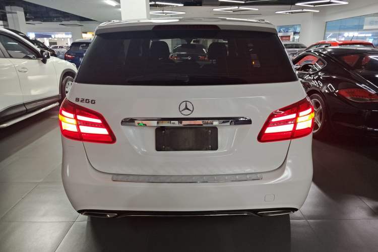 Used Mercedes-Benz B-Class 2017 B 200 Fashion Model Rear
