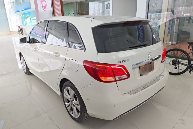Used Mercedes-Benz B-Class 2017 B 200 Sport Edition Rear Left 45 Deg
