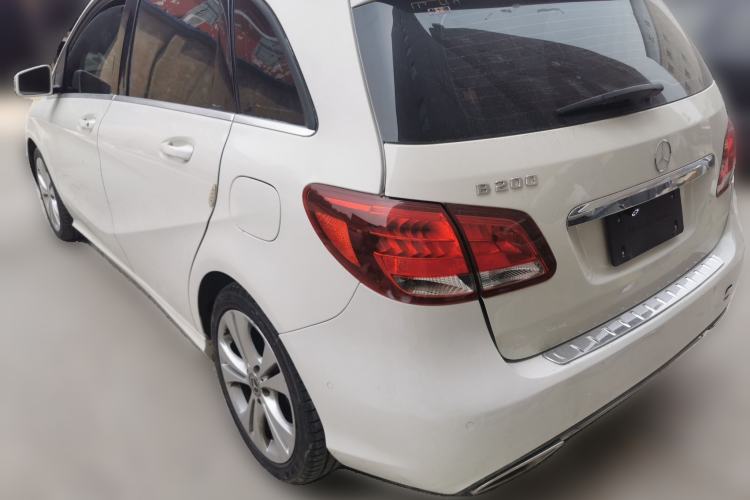 Used Mercedes-Benz B-Class 2017 B 200 Sport Edition Rear Left 45 Deg