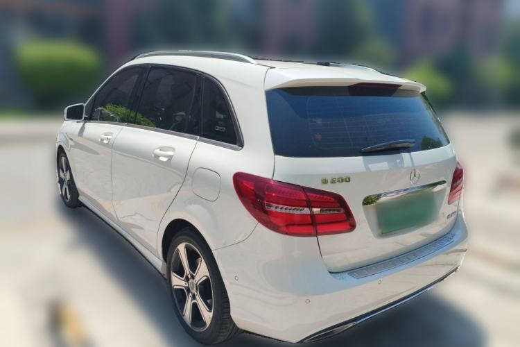 Used Mercedes-Benz B-Class 2017 B 200 Fashion Model Rear Left 45 Deg
