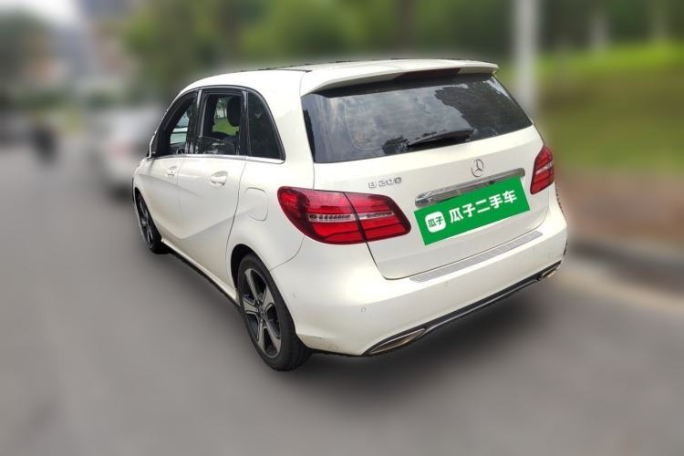 Used Mercedes-Benz B-Class 2017 B 200 Fashion Model Rear Left 45 Deg