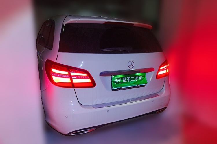 Used Mercedes-Benz B-Class 2017 B 200 Luxury Model Rear Left 45 Deg