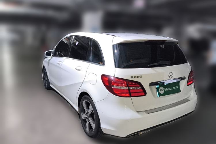 Used Mercedes-Benz B-Class 2017 B 200 Fashion Model Rear Left 45 Deg
