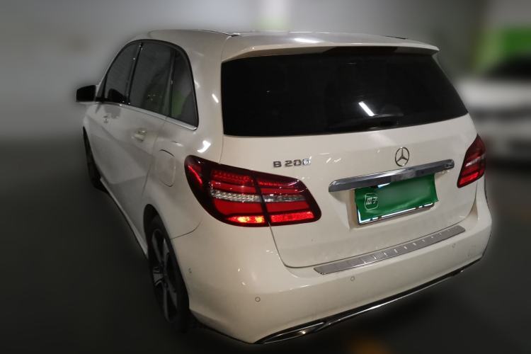 Used Mercedes-Benz B-Class 2017 B 200 Fashion Model Rear Left 45 Deg