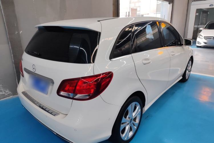 Used Mercedes-Benz B-Class 2017 B 200 Sport Edition Rear Right 45 Deg