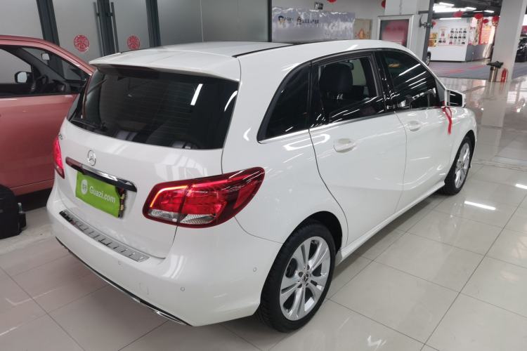 Used Mercedes-Benz B-Class 2017 B 200 Sport Edition Rear Right 45 Deg