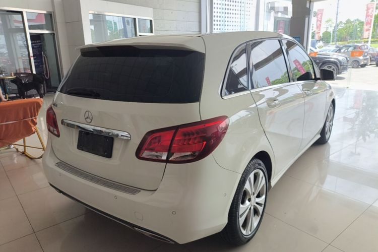 Used Mercedes-Benz B-Class 2017 B 200 Sport Edition Rear Right 45 Deg