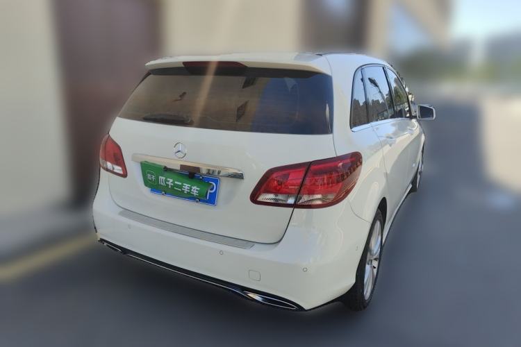 Used Mercedes-Benz B-Class 2017 B 200 Sport Edition Rear Right 45 Deg