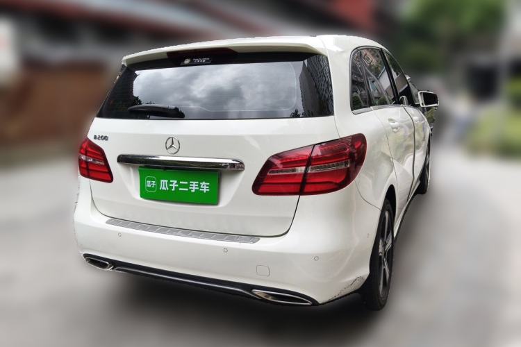 Used Mercedes-Benz B-Class 2017 B 200 Fashion Model Rear Right 45 Deg