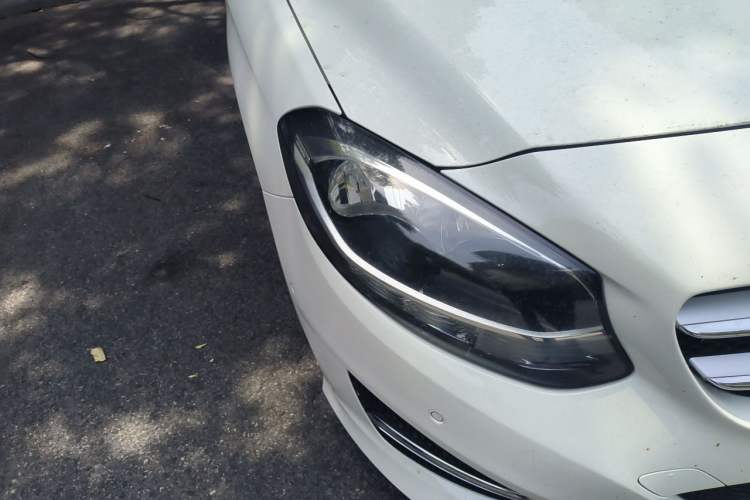 Used Mercedes-Benz B-Class 2017 B 200 Sport Edition Right Front Headlight