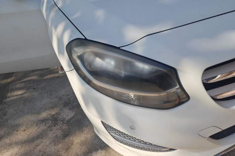 Used Mercedes-Benz B-Class 2017 B 200 Sport Edition Right Front Headlight
