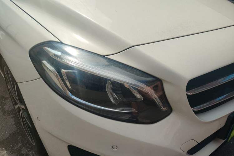 Used Mercedes-Benz B-Class 2017 B 200 Fashion Model Right Front Headlight
