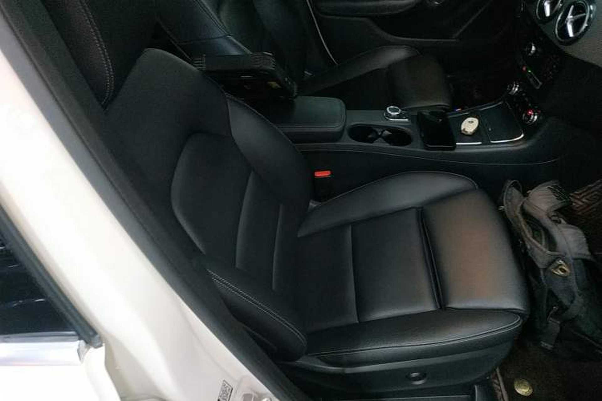 Used Mercedes-Benz B-Class 2017 B 200 Fashion Model Right Front Seat