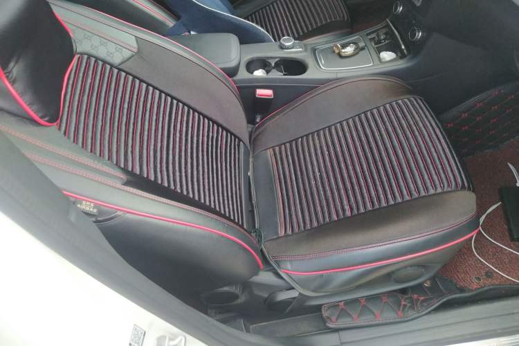 Used Mercedes-Benz B-Class 2017 B 200 Sport Edition Right Front Seat
