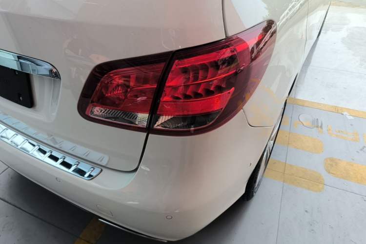 Used Mercedes-Benz B-Class 2017 B 200 Sport Edition Right Rear Taillight