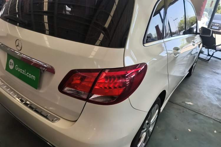 Used Mercedes-Benz B-Class 2017 B 200 Sport Edition Right Rear Taillight