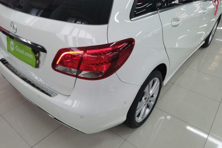 Used Mercedes-Benz B-Class 2017 B 200 Sport Edition Right Rear Taillight