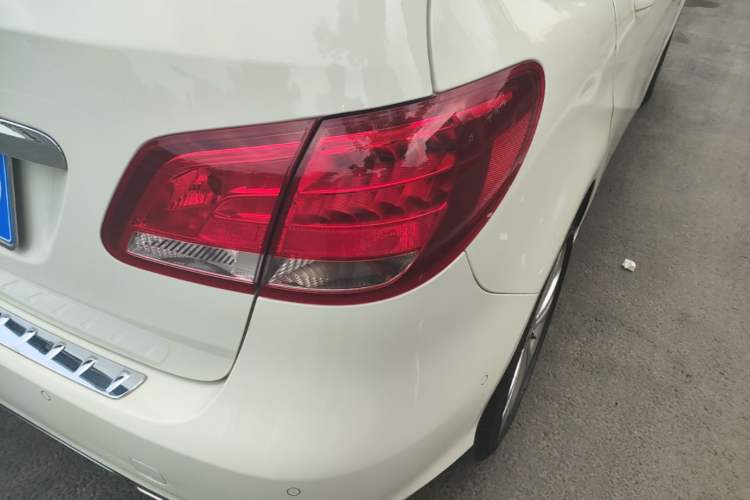 Used Mercedes-Benz B-Class 2017 B 200 Sport Edition Right Rear Taillight