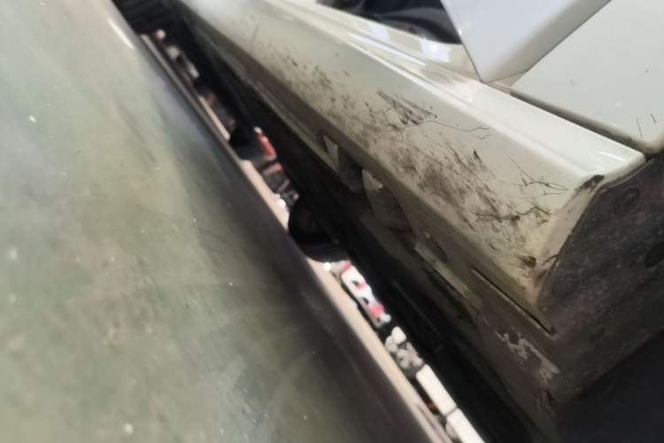 Used Mercedes-Benz B-Class 2017 B 200 Sport Edition Right Side Sill