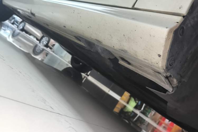 Used Mercedes-Benz B-Class 2017 B 200 Fashion Model Right Side Sill