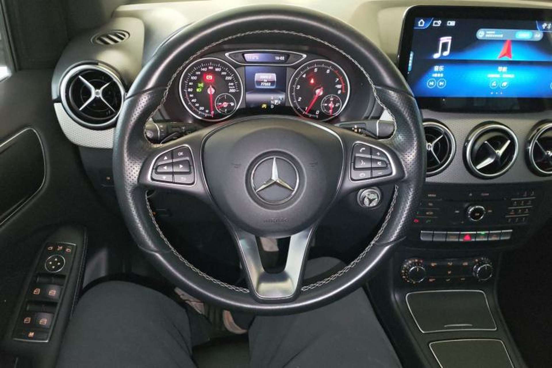 Used Mercedes-Benz B-Class 2017 B 200 Sport Edition Steering Wheel