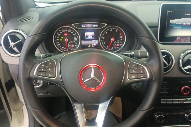 Used Mercedes-Benz B-Class 2017 B 180 Steering Wheel