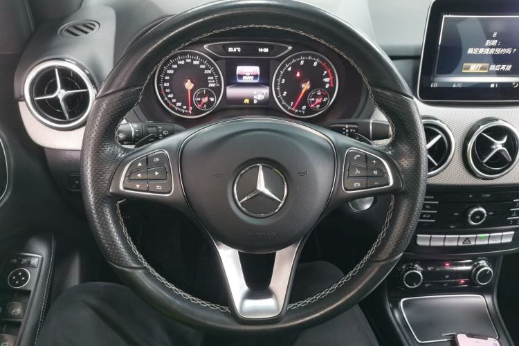 Used Mercedes-Benz B-Class 2017 B 200 Sport Edition Steering Wheel