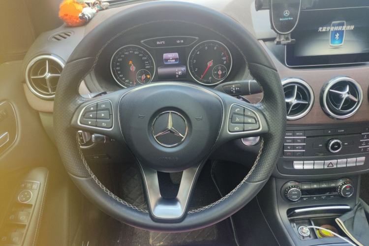 Used Mercedes-Benz B-Class 2017 B 200 Fashion Model Steering Wheel