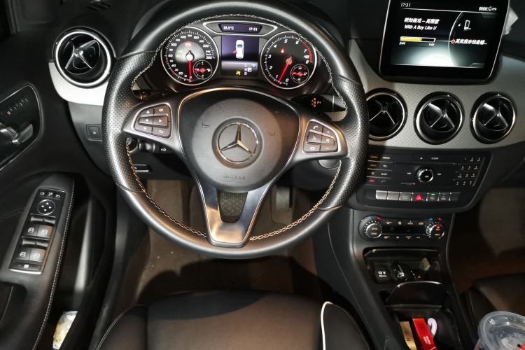 Used Mercedes-Benz B-Class 2017 B 200 Fashion Model Steering Wheel
