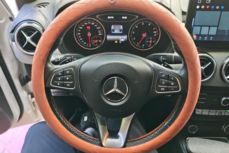 Used Mercedes-Benz B-Class 2017 B 200 Sport Edition Steering Wheel