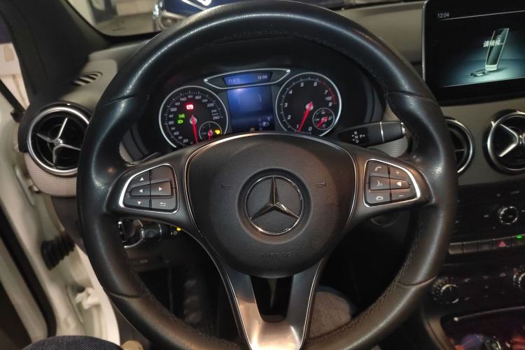 Used Mercedes-Benz B-Class 2017 B 180 Steering Wheel