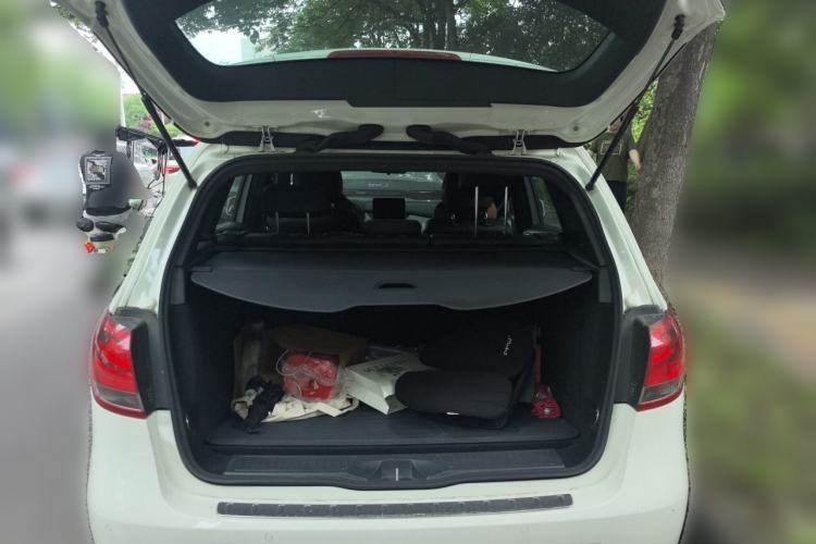 Used Mercedes-Benz B-Class 2017 B 200 Sport Edition Trunk