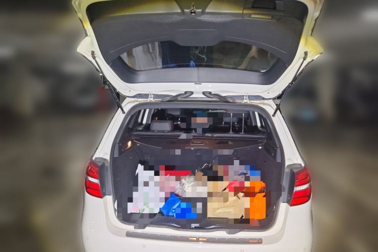 Used Mercedes-Benz B-Class 2017 B 200 Fashion Model Trunk