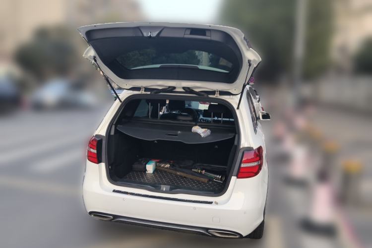 Used Mercedes-Benz B-Class 2017 B 200 Fashion Model Trunk