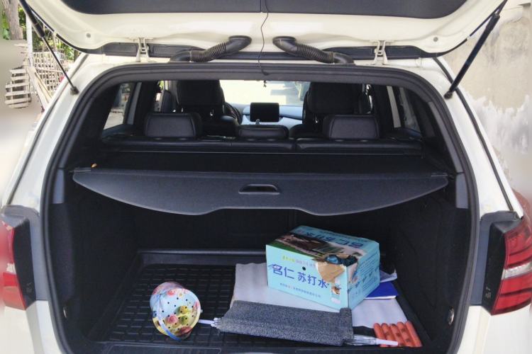 Used Mercedes-Benz B-Class 2017 B 200 Fashion Model Trunk