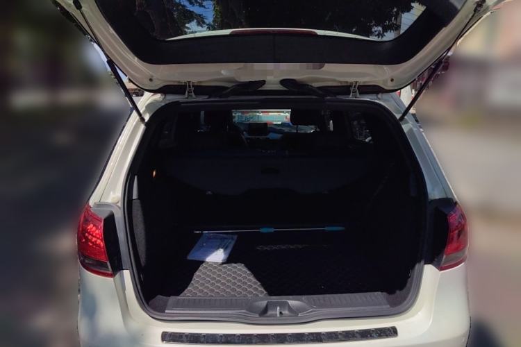 Used Mercedes-Benz B-Class 2017 B 200 Sport Edition Trunk