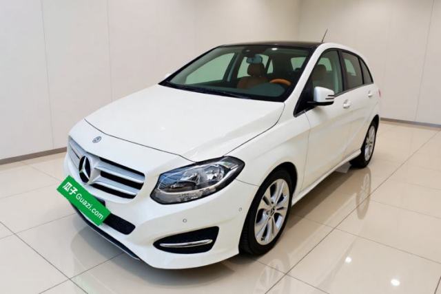 Ojetý Mercedes-Benz B-Class 2017 B 200 Sport Edition