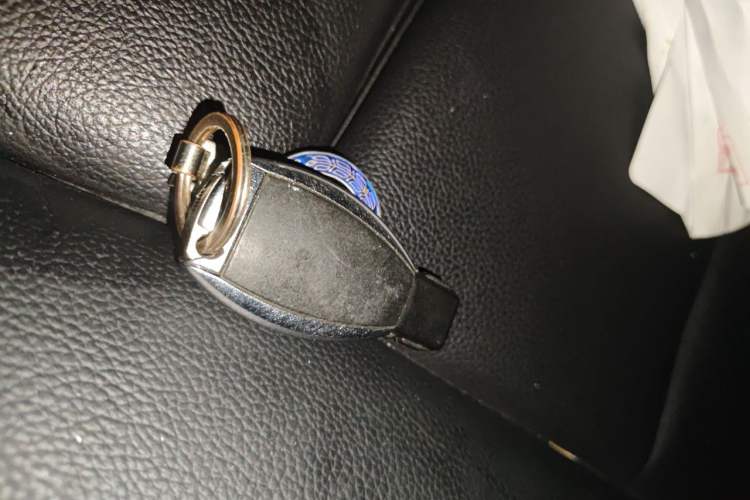 Used Mercedes-Benz B-Class 2017 B 200 Sport Edition Vehicle Key