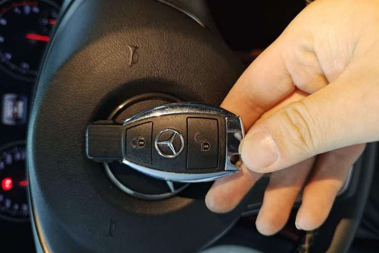Used Mercedes-Benz B-Class 2017 B 200 Fashion Model Vehicle Key