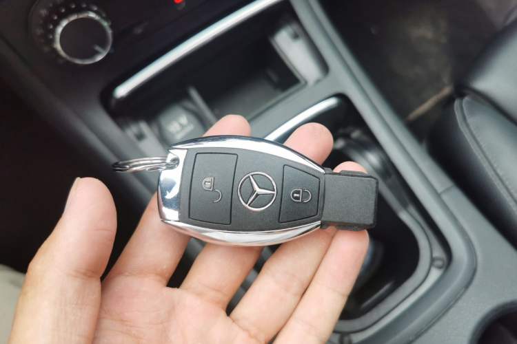 Used Mercedes-Benz B-Class 2017 B 200 Sport Edition Vehicle Key