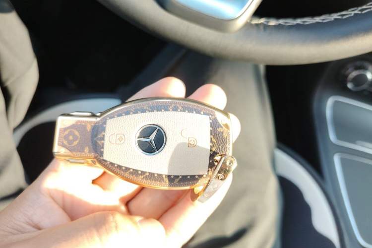 Used Mercedes-Benz B-Class 2017 B 200 Sport Edition Vehicle Key