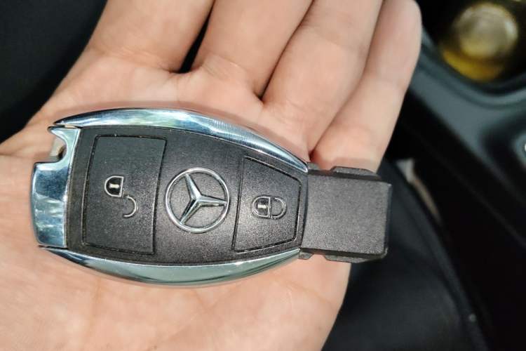 Used Mercedes-Benz B-Class 2017 B 200 Sport Edition Vehicle Key