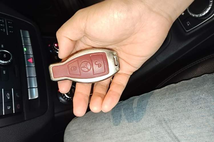 Used Mercedes-Benz B-Class 2017 B 200 Fashion Model Vehicle Key