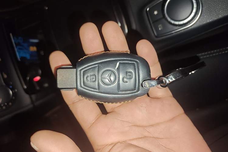 Used Mercedes-Benz B-Class 2017 B 200 Sport Edition Vehicle Key