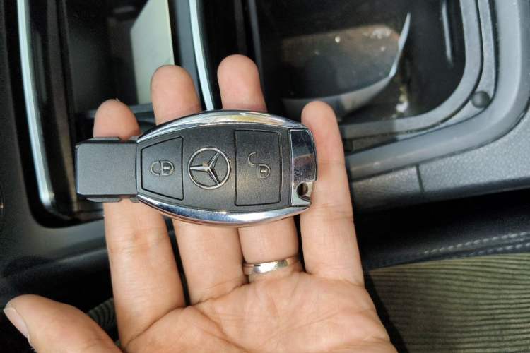 Used Mercedes-Benz B-Class 2017 B 200 Fashion Model Vehicle Key